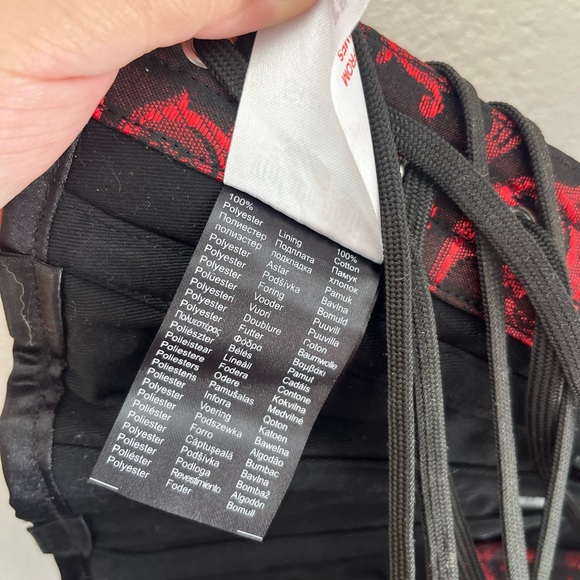 NWT Vintage Goth Elegant Red and Black Corset Lace up Size 18 inch Women’s - Picture 7 of 7